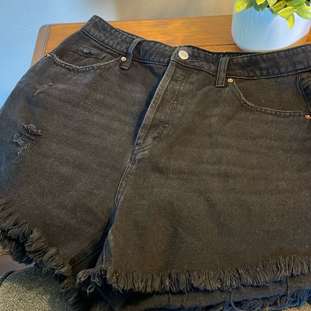 Women’s denim distressed shorts